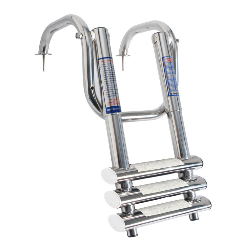 VERY COMPACT TELESCOPIC LADDER WITH HANDLES FOR GANGPLANKS
