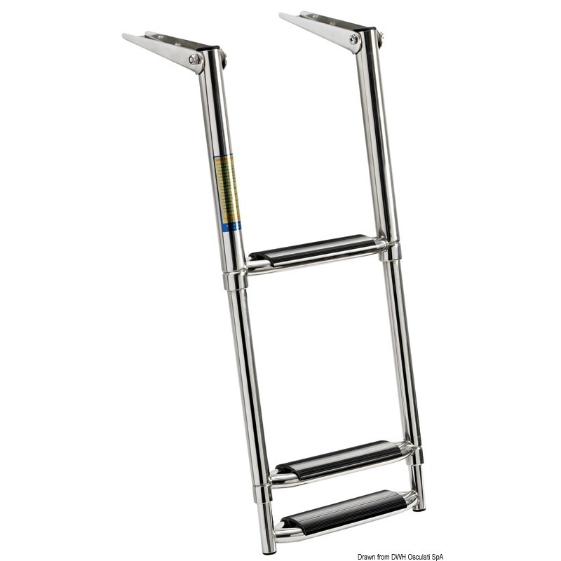 TELESCOPIC LADDER FOR GANGPLANK FITTED WITH LARGE STEPS.
